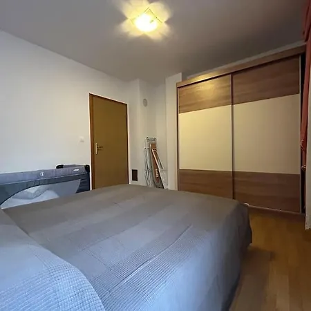 Dua Al Mar With Parking And Balcony *