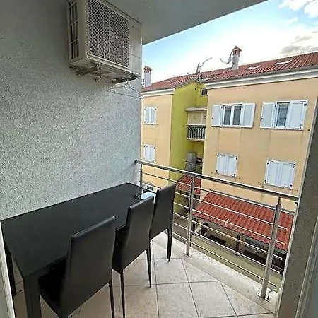 Dua Al Mar With Parking And Balcony Apartmán Rovinj