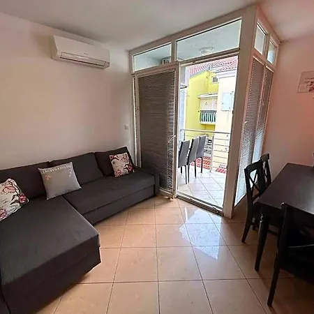 Dua Al Mar With Parking And Balcony