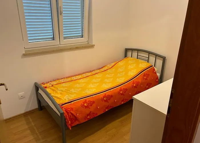 Dua Al Mar With Parking And Balcony Rovinj